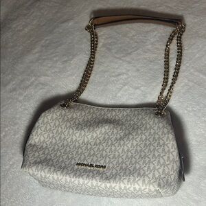 Michael Kors Cream Shoulder Bag with Gold Chain